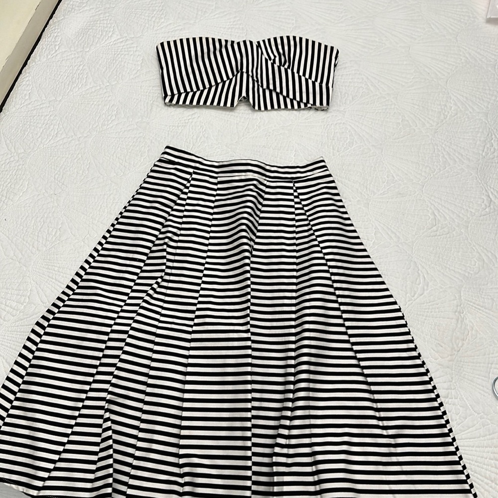 Total Taylor Swift outfits! Like new!